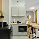 Apartment Kolorova By Lookap - Darmowy Parking W Centrum Lodzi!