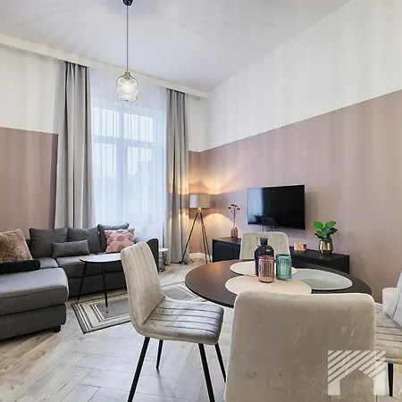 Kolorova By Lookap - Darmowy Parking W Centrum Lodzi! *