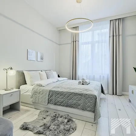 Kolorova By Lookap - Darmowy Parking W Centrum Lodzi! * Lodž