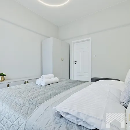 Kolorova By Lookap - Darmowy Parking W Centrum Lodzi! Lodž