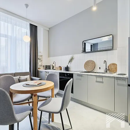 Kolorova By Lookap - Darmowy Parking W Centrum Lodzi!