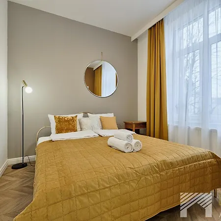 Kolorova By Lookap - Darmowy Parking W Centrum Lodzi! Lodž