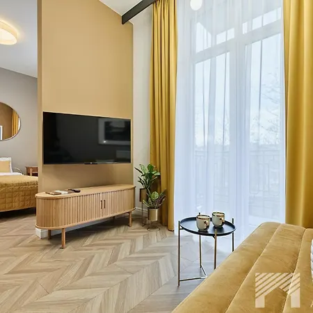 Kolorova By Lookap - Darmowy Parking W Centrum Lodzi! *