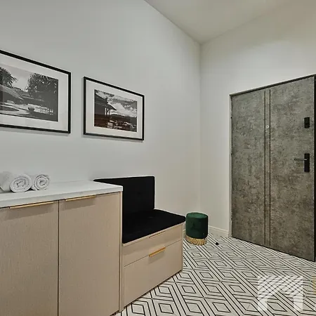 Kolorova By Lookap - Darmowy Parking W Centrum Lodzi! Lodž