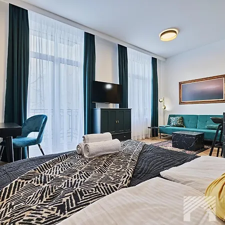 Kolorova By Lookap - Darmowy Parking W Centrum Lodzi!