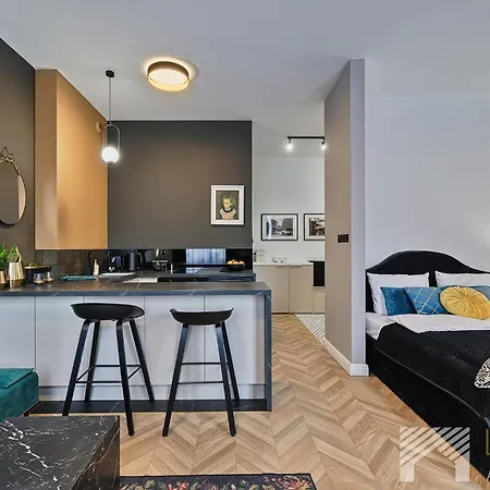 Kolorova By Lookap - Darmowy Parking W Centrum Lodzi! *