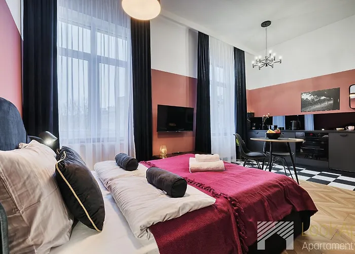 Kolorova By Lookap - Darmowy Parking W Centrum Lodzi!