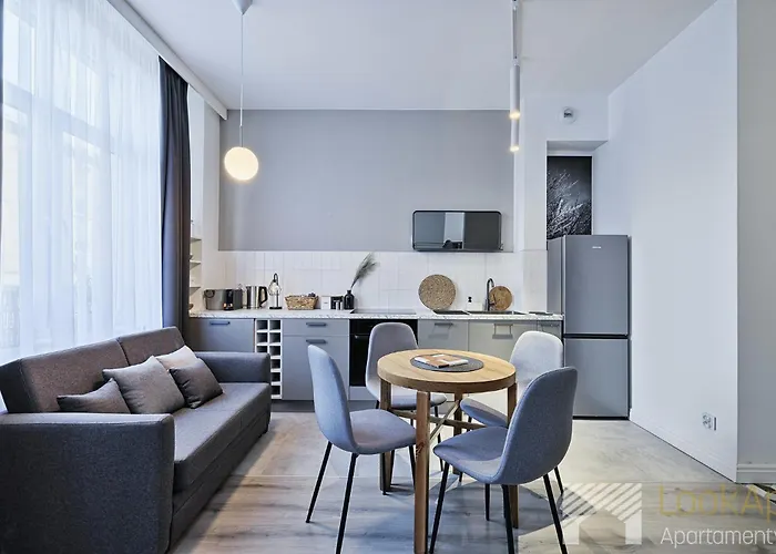 Kolorova By Lookap - Darmowy Parking W Centrum Lodzi!