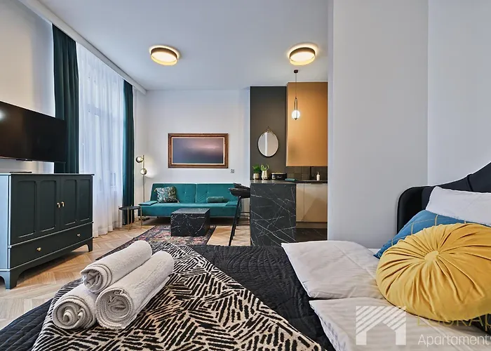 Kolorova By Lookap - Darmowy Parking W Centrum Lodzi! Łódź